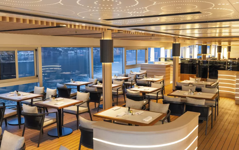 RSSC, Seven Seas Grandeur, Pool Deck 2.jpg